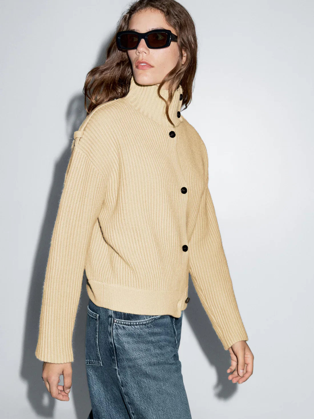 Cardigan a collo alto in lana