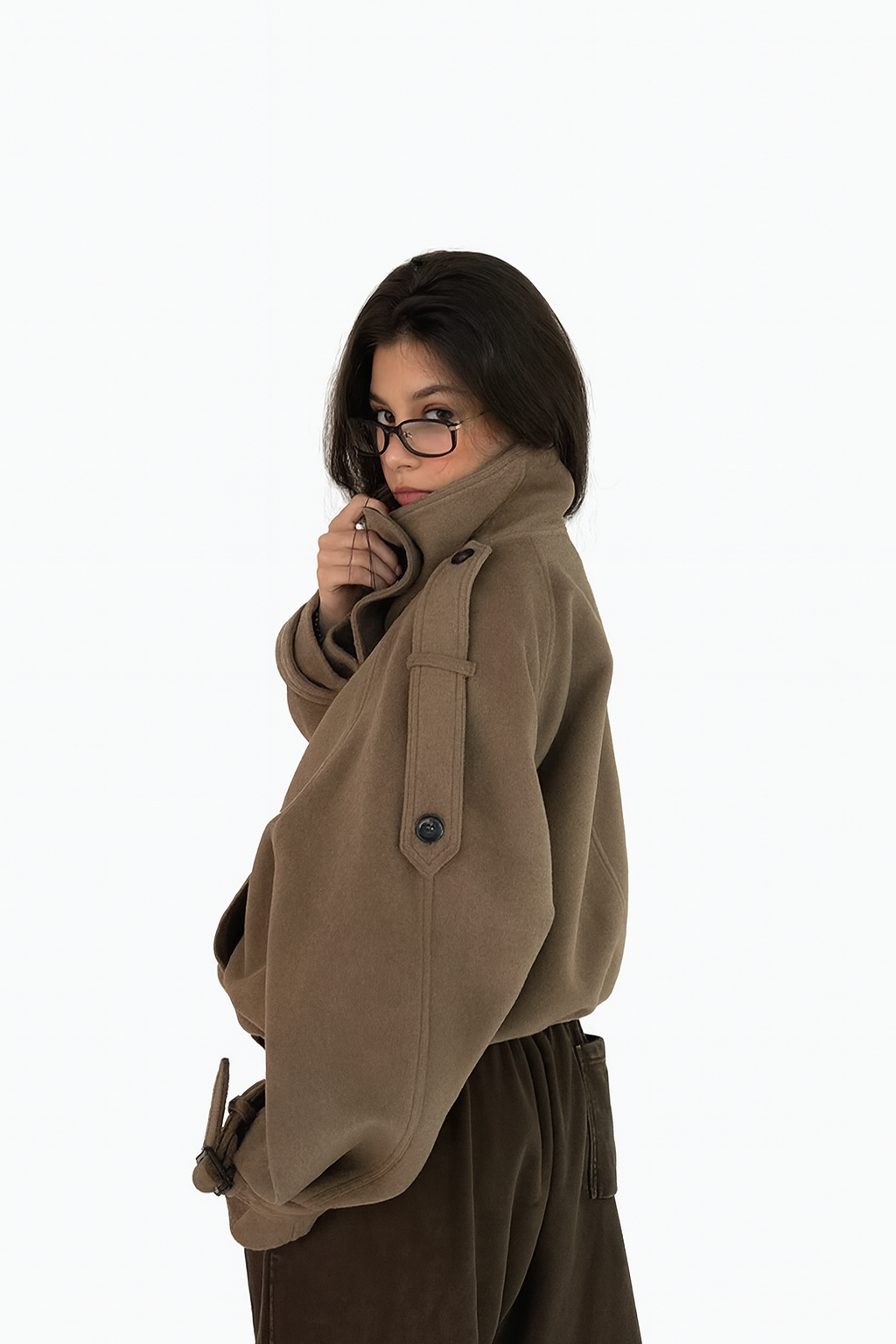 Trench con collo alto e texture