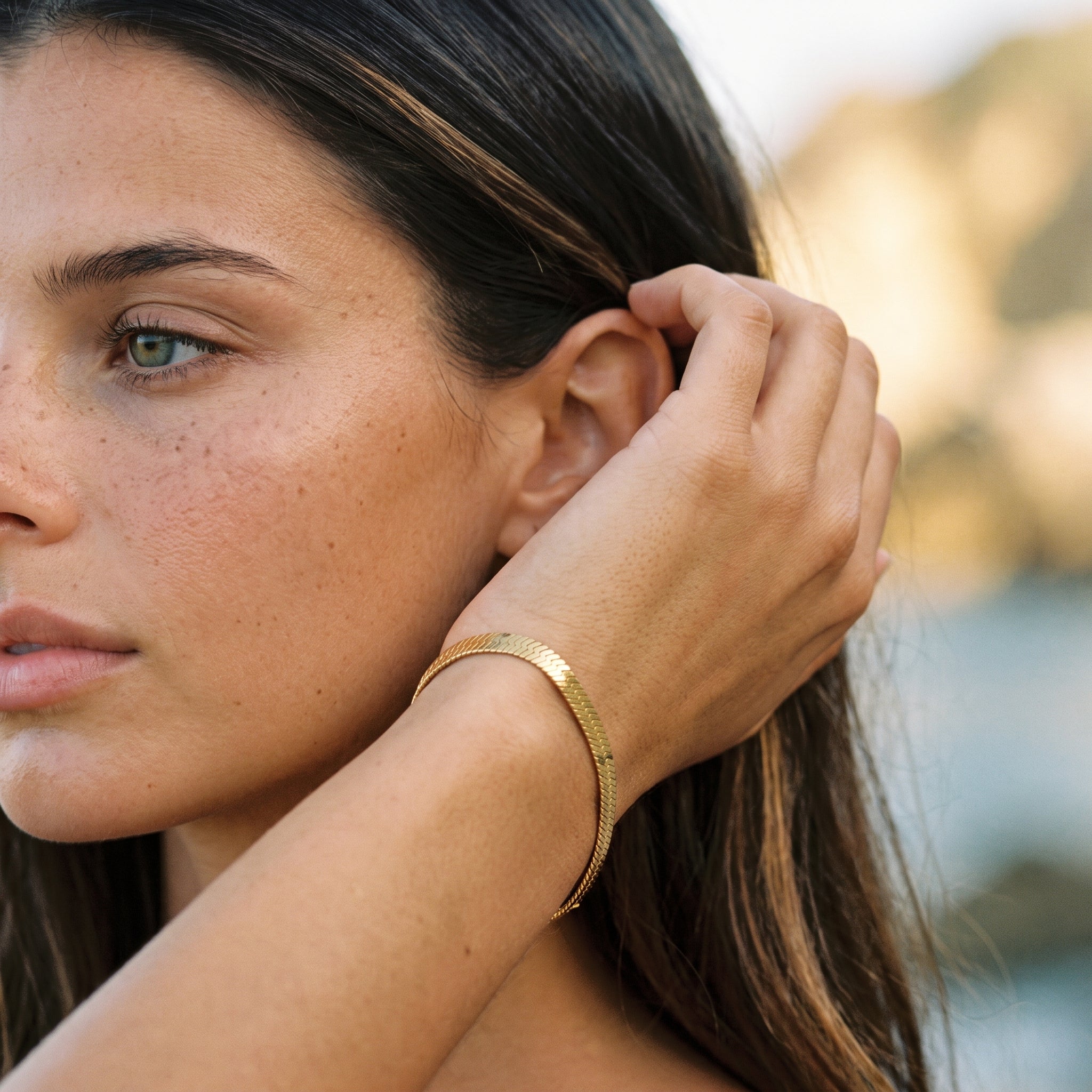 Vespertine Gold Herringbone Bracelet