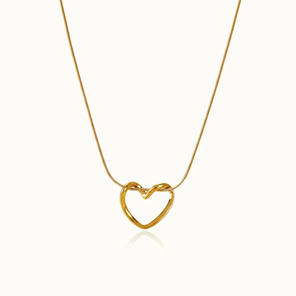 Liesel Knot Heart Pendant
