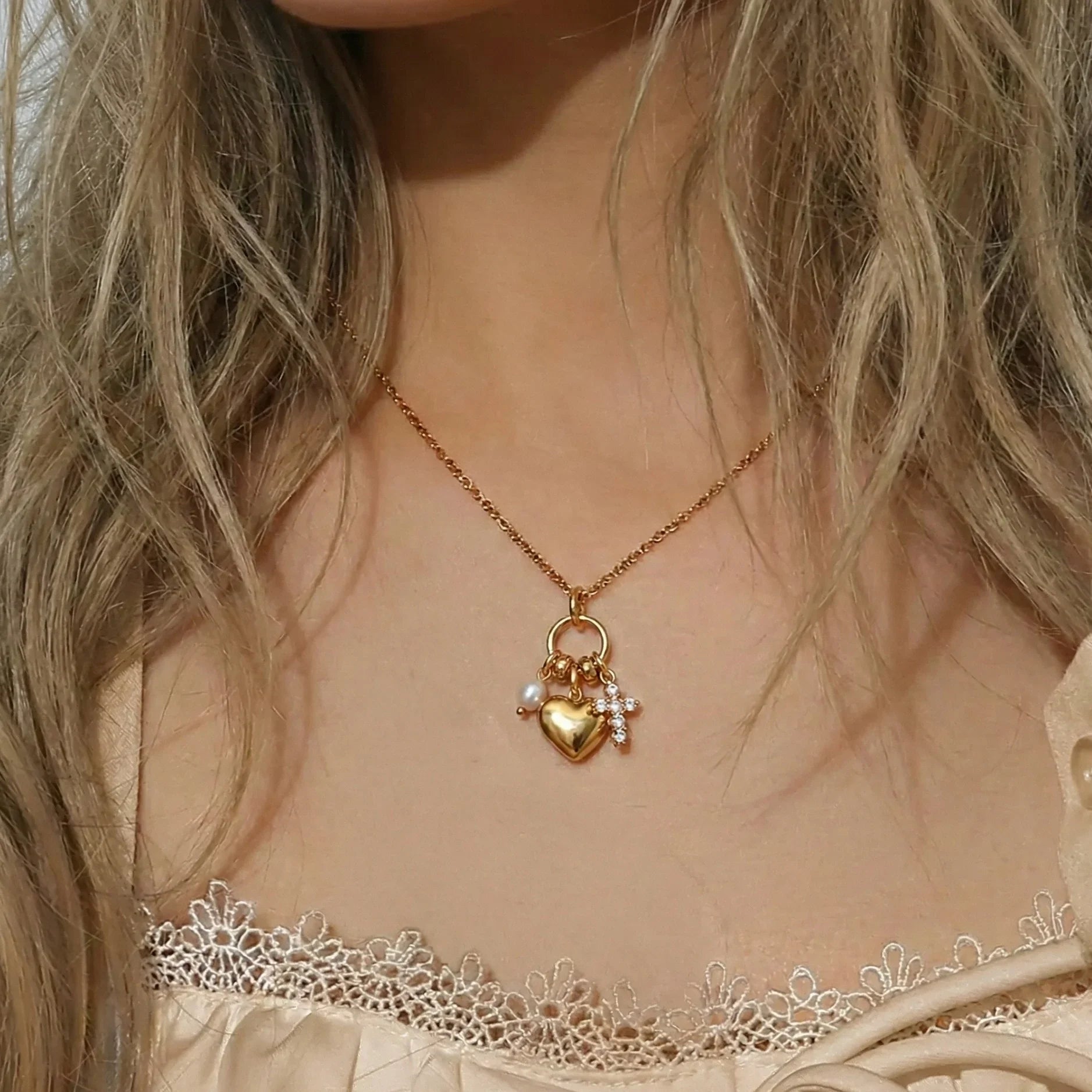 Fleur Diamond Heart Necklace