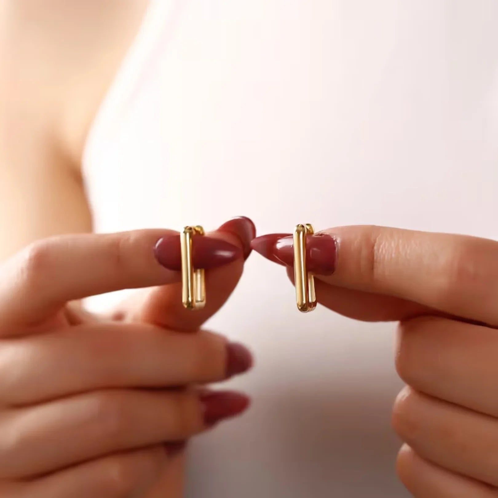 Faye Gold U Hoops