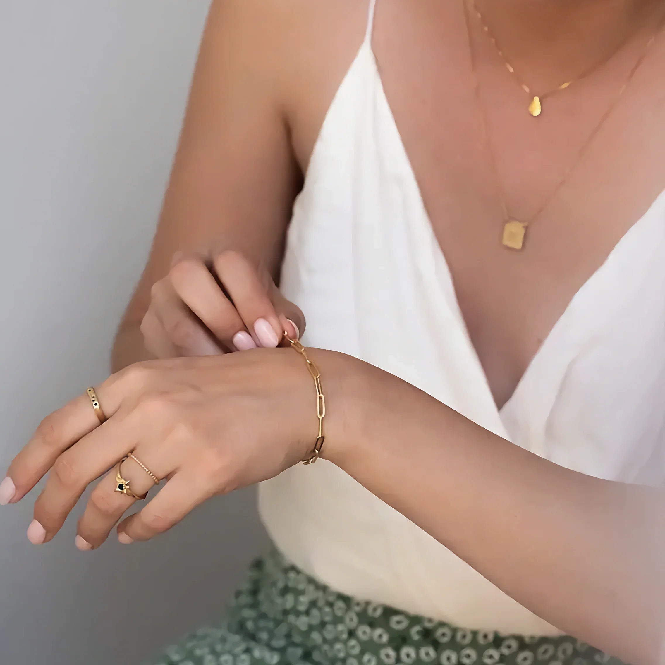 Quenby Gold Paperclip Bracelet