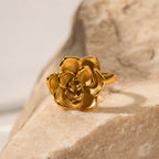 Fleur Floral Ring