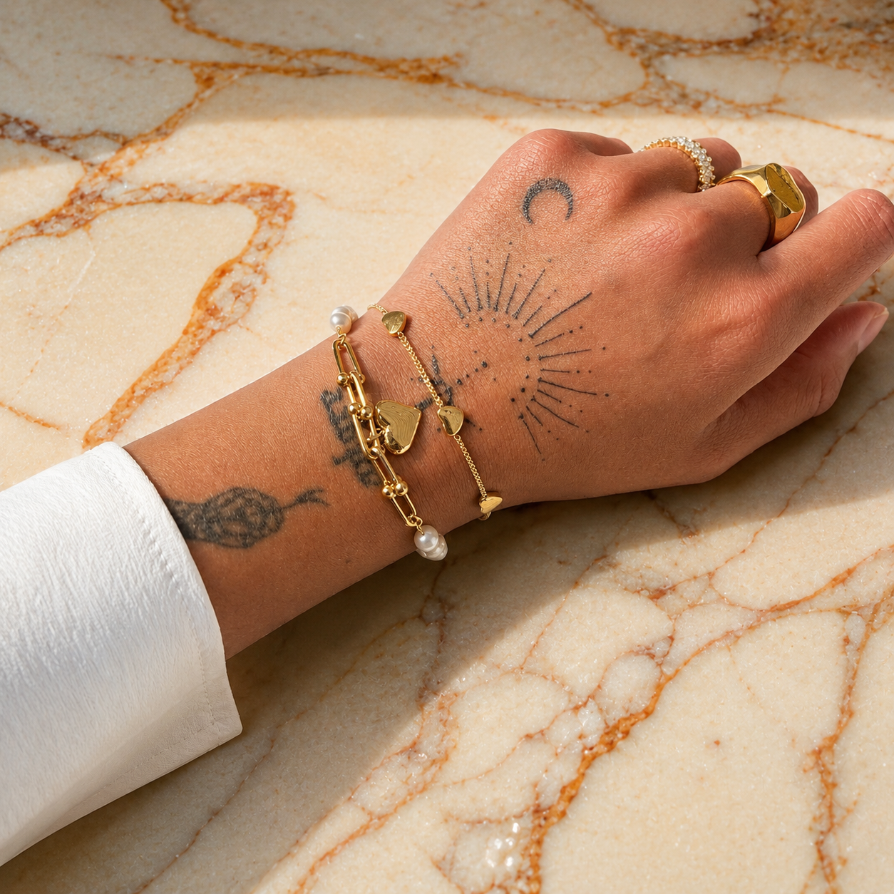 Avia Bracelet