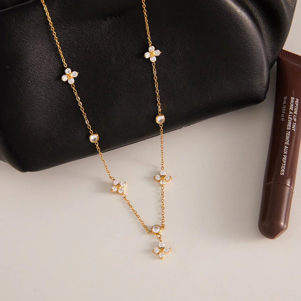 Meadow Diamond Clover Necklace
