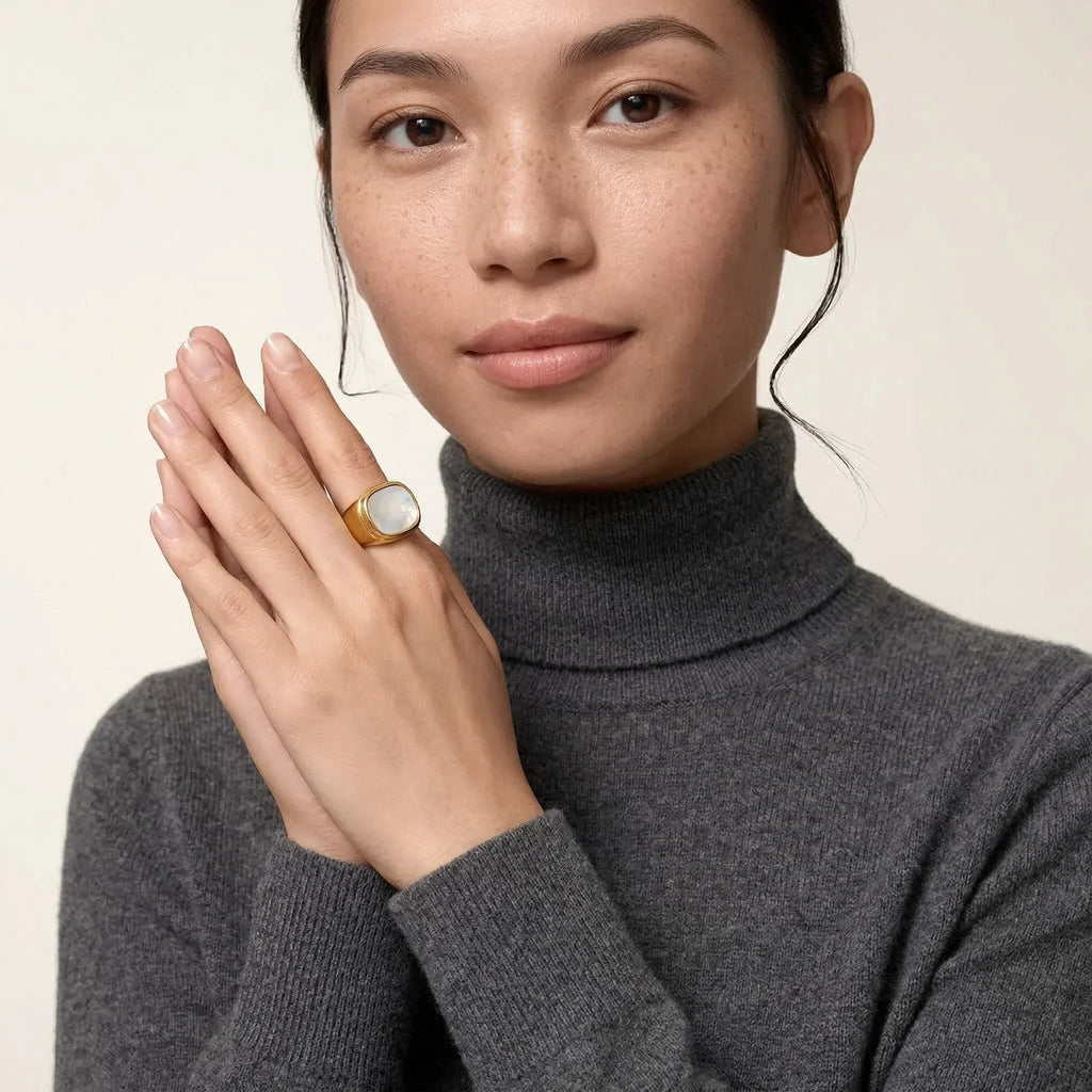 Elara Gold Ring