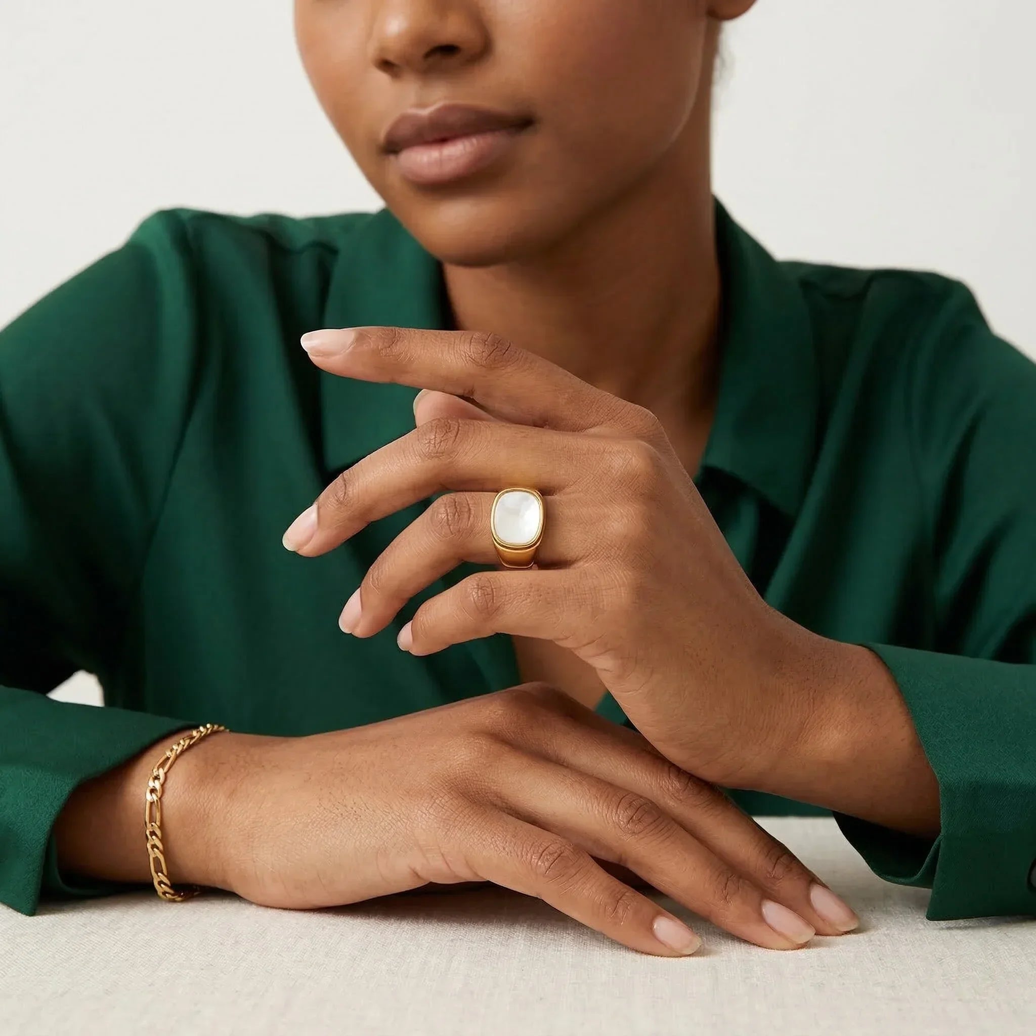 Elara Gold Ring