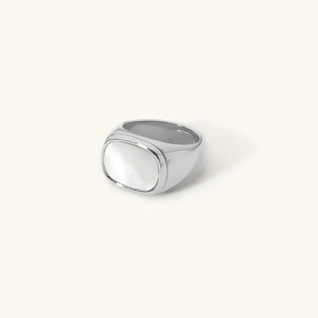 Elara Gold Ring