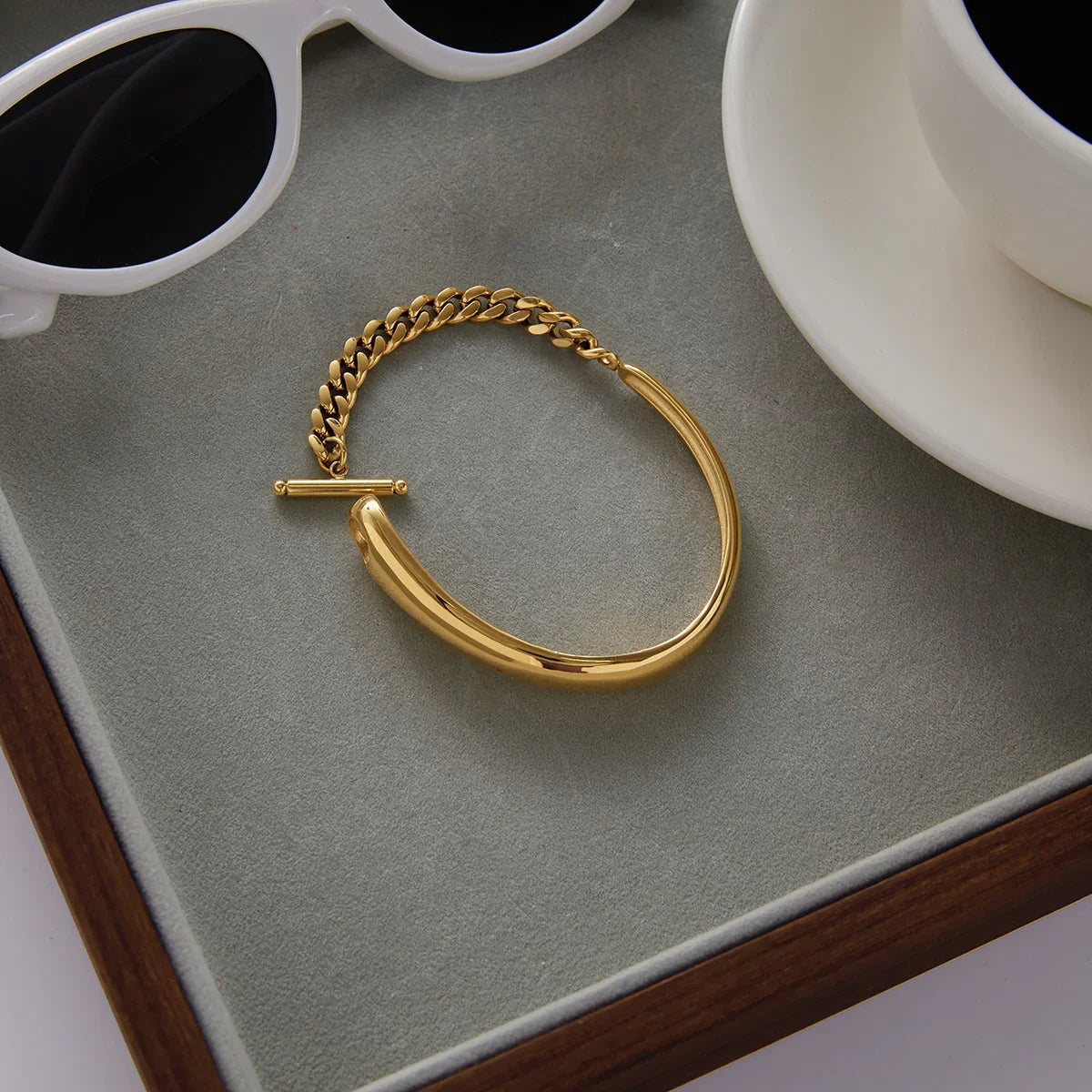 Vespera Chained Gold Bangle