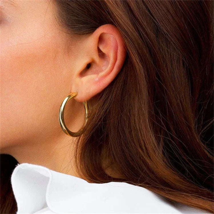 Theodora Round Hoops
