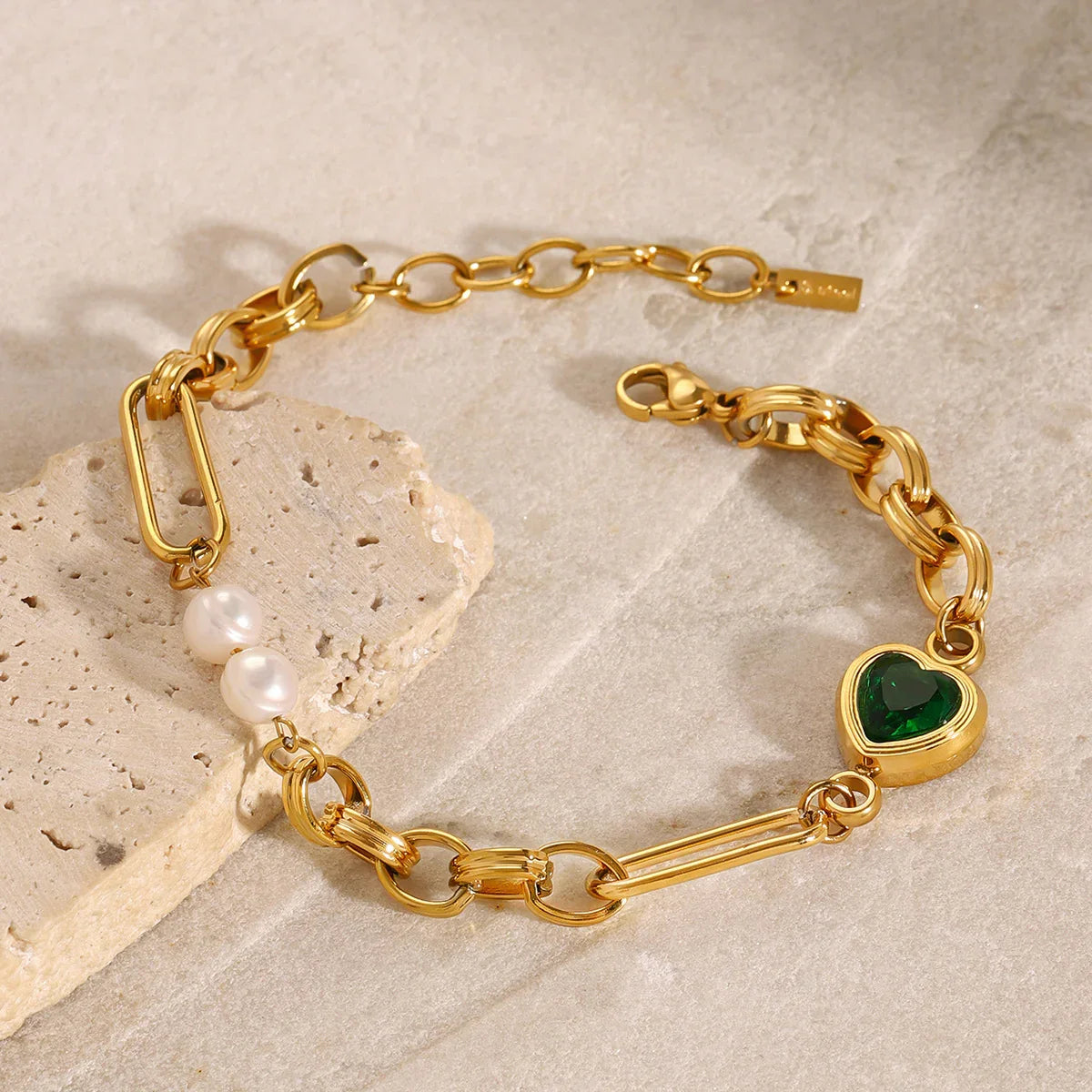 Rosalind Emerald Pearl Bracelet