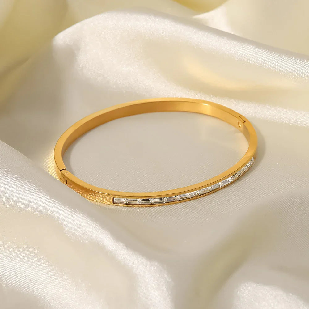Wren Diamond Bangle