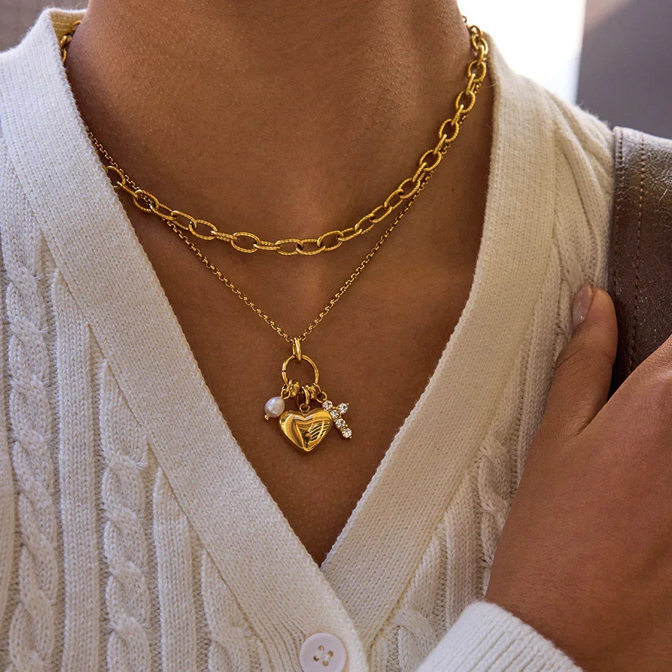 Fleur Diamond Heart Necklace