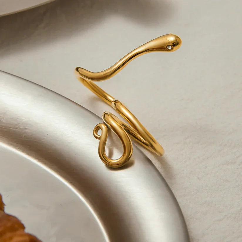 Sable Snake Ring