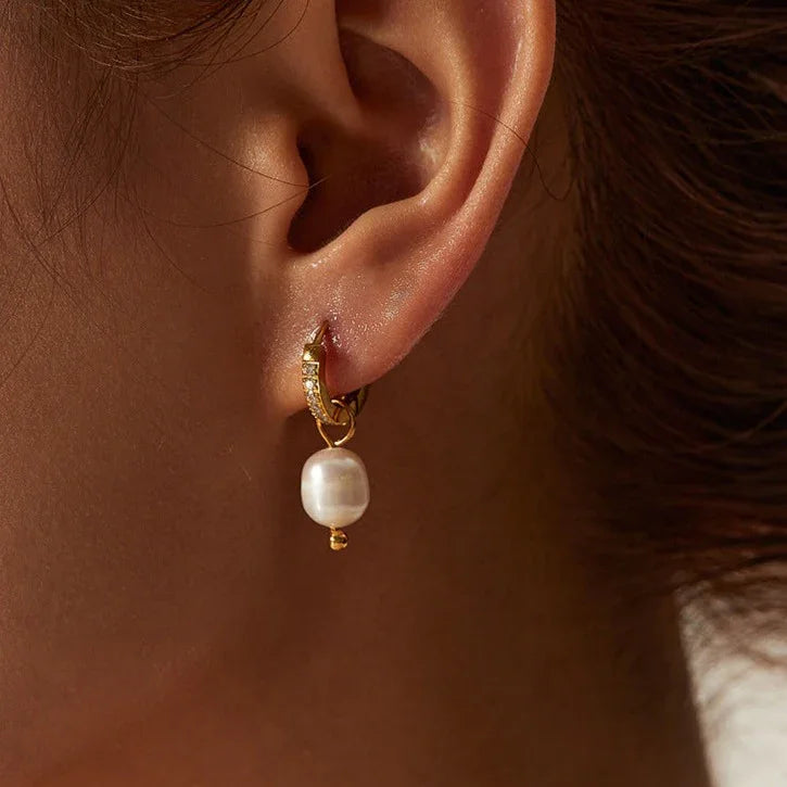 Liana Pearl Earrings