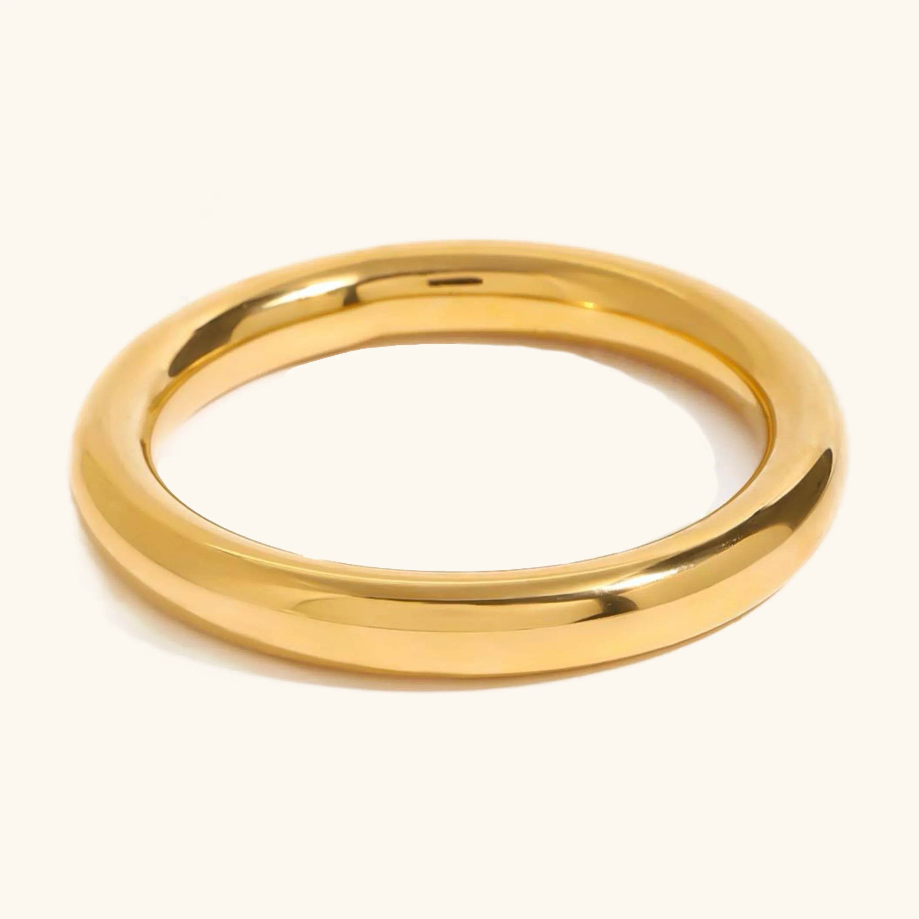 Zephyrine Smooth Gold Bangle