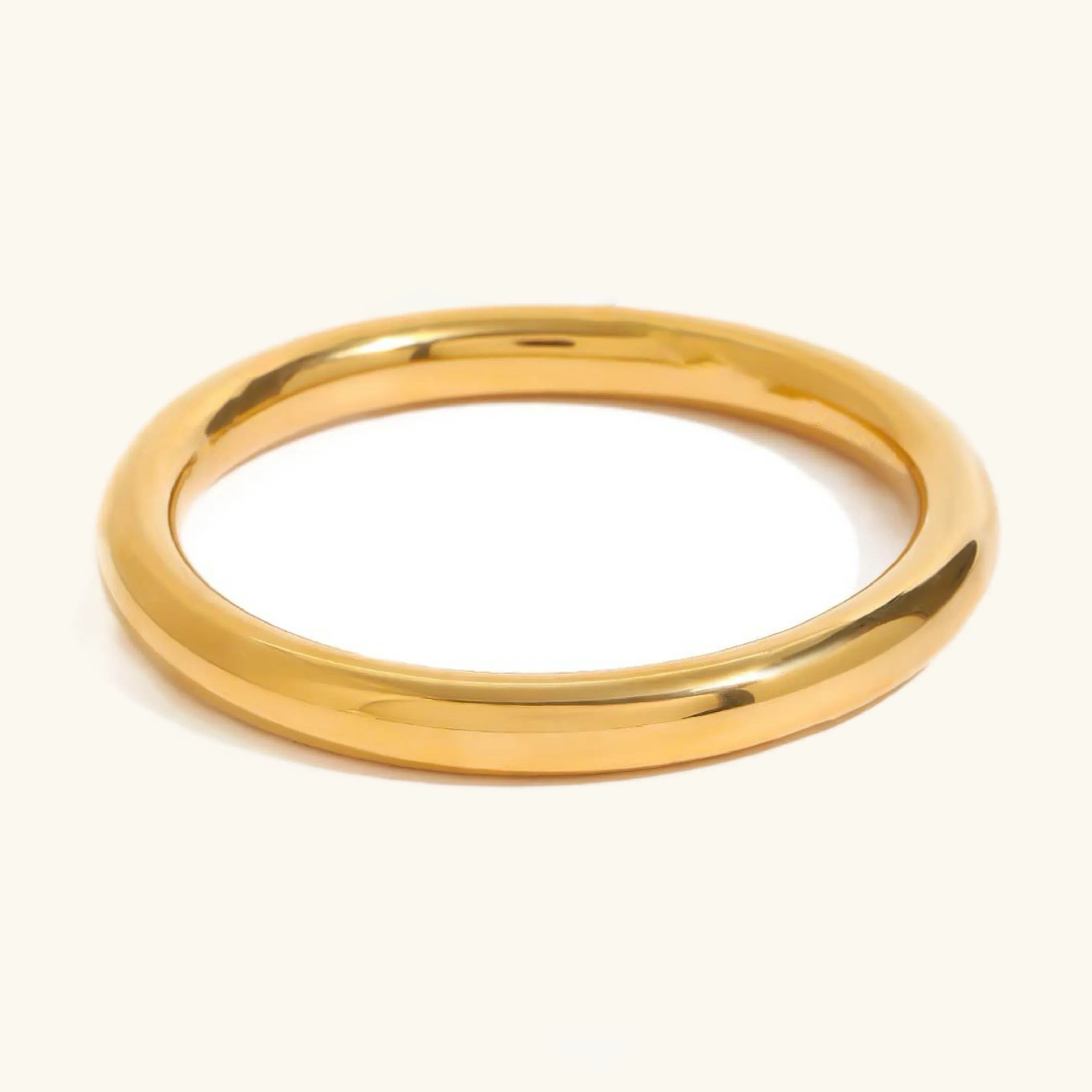 Zephyrine Smooth Gold Bangle