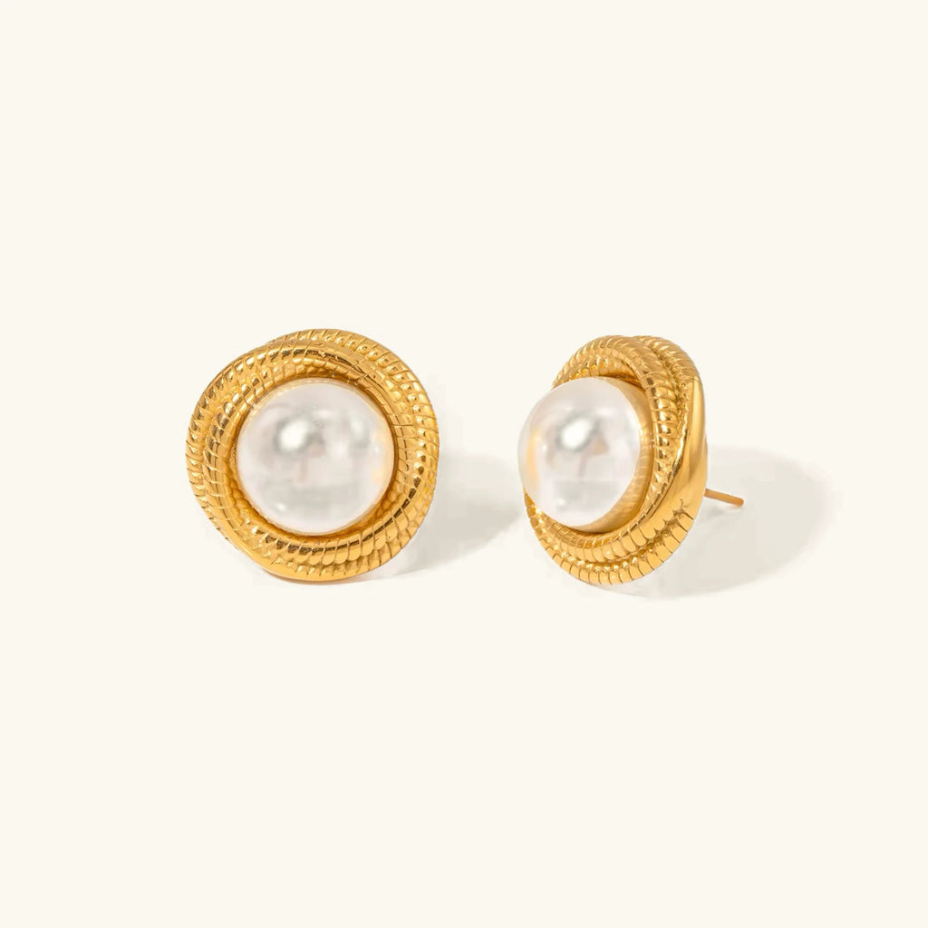 Sirena Freshwater Pearl Earrings