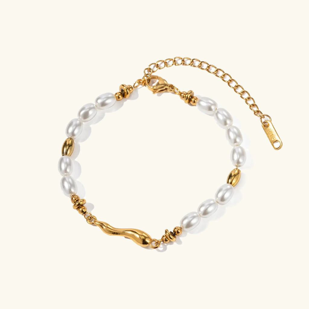 Marguerite Freshwater Pearl Bracelet