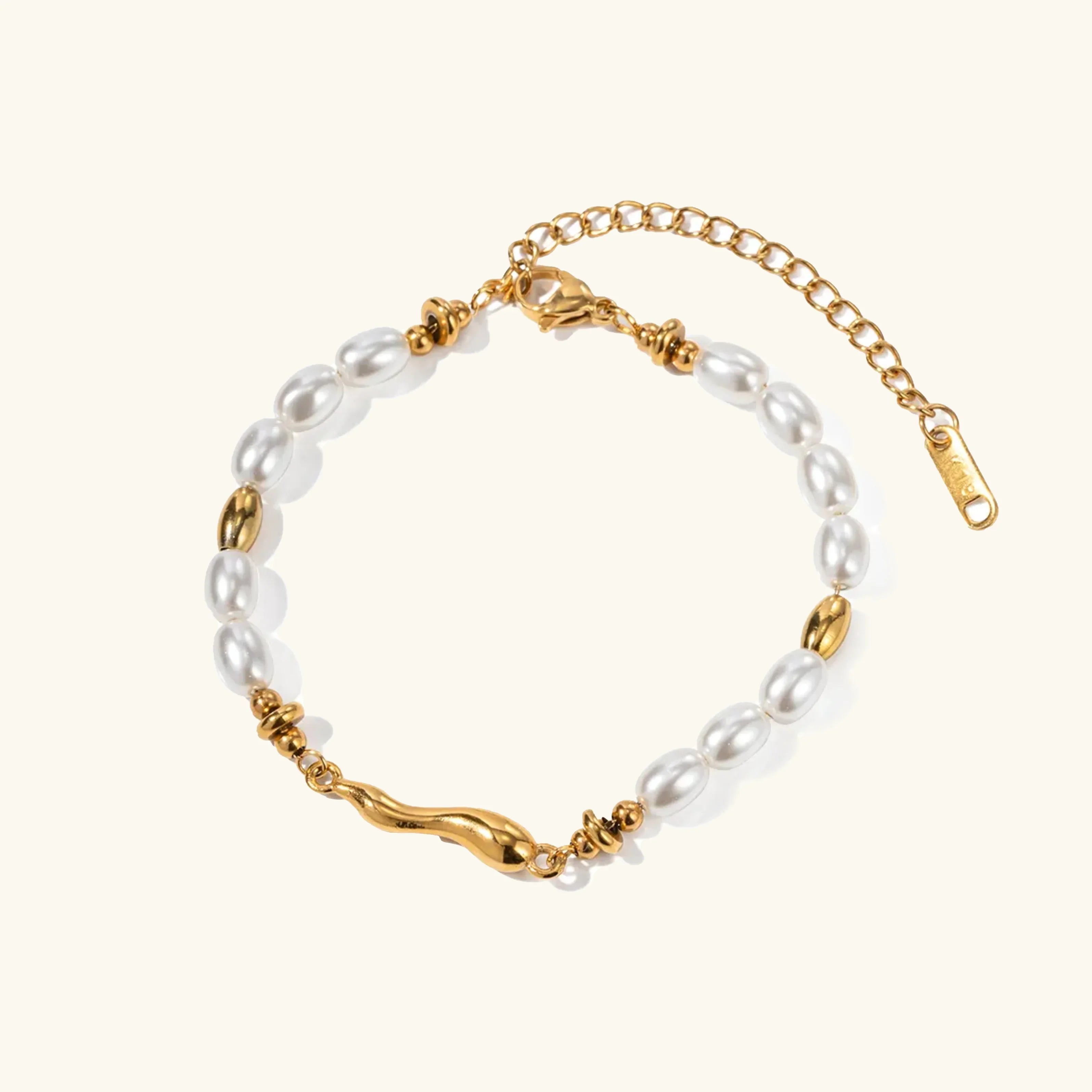 Marguerite Freshwater Pearl Bracelet