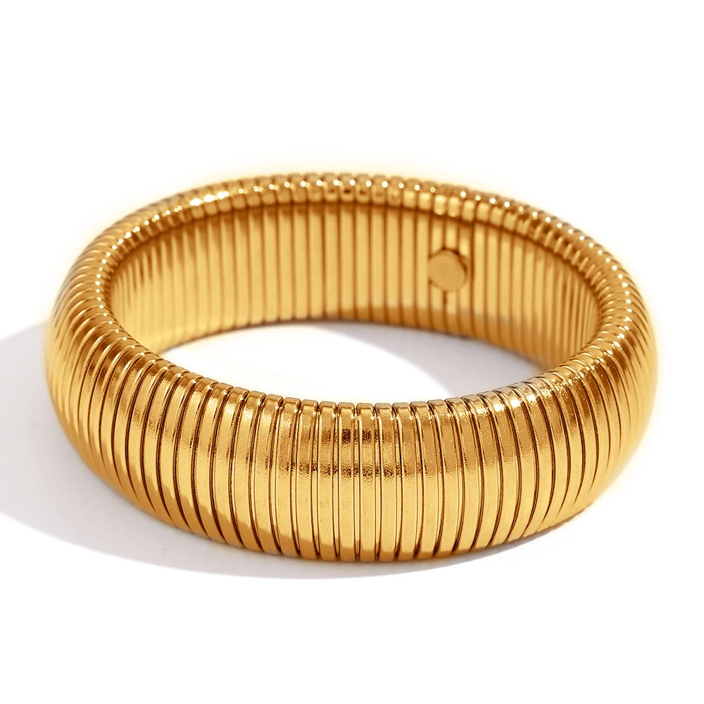 Nora Wide Chunky Bangle