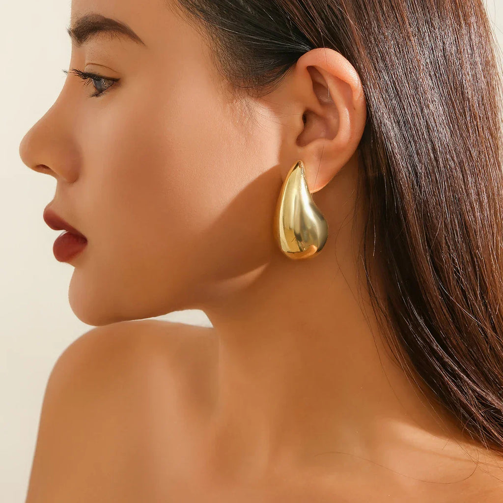 Lia Water Drop Earrings