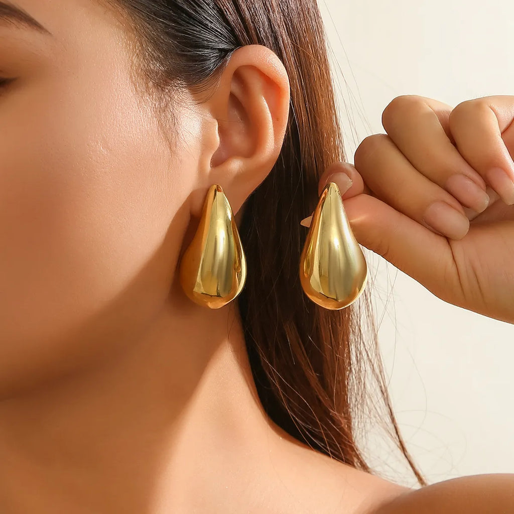 Lia Water Drop Earrings