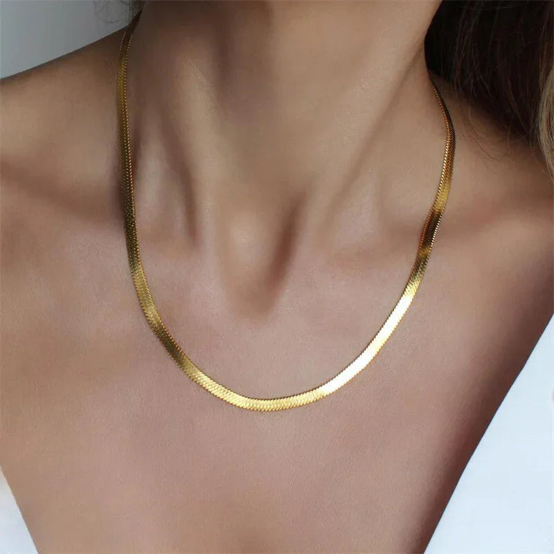 Cordelia Herringbone Necklace