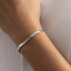 Vespertine Gold Herringbone Bracelet