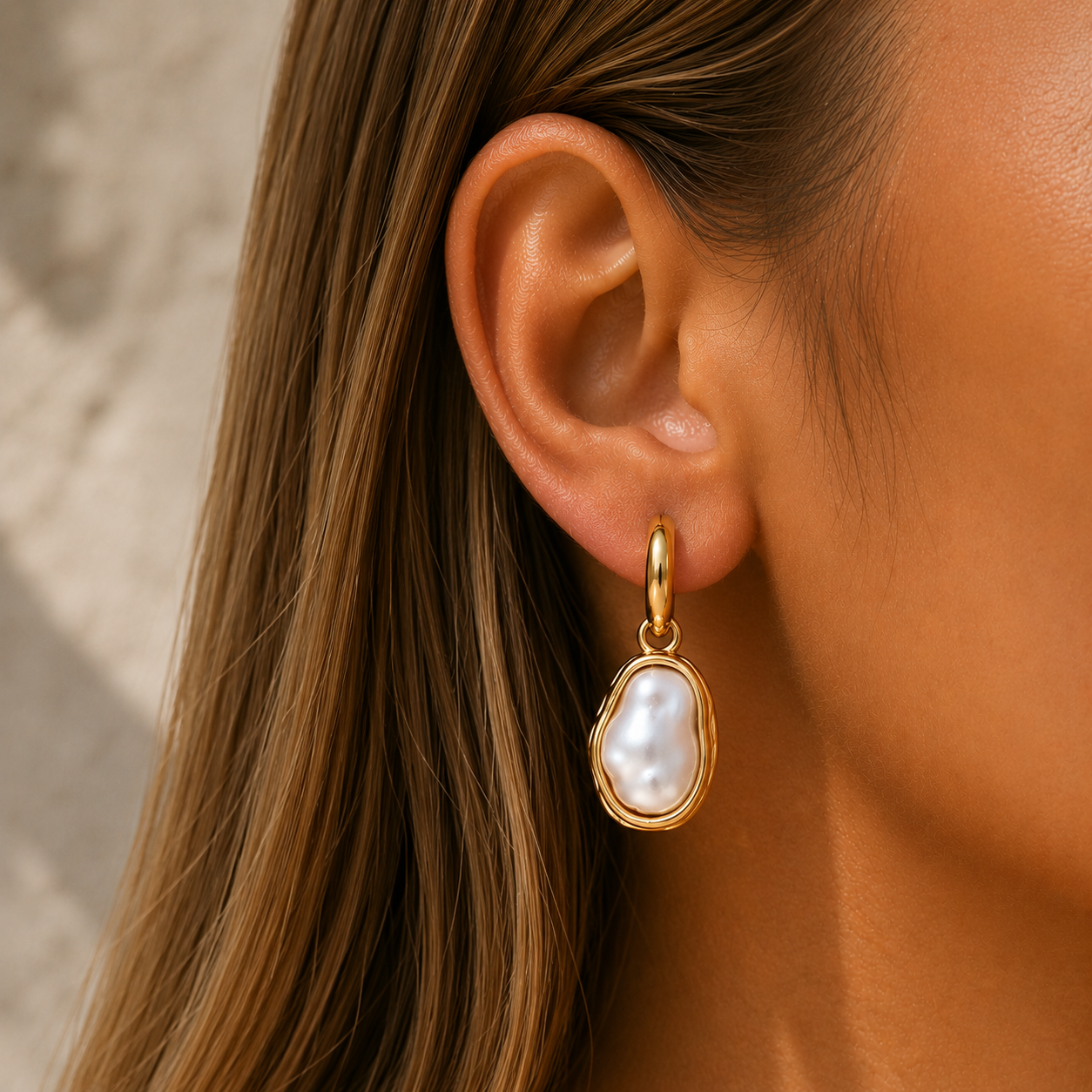 Aura Pearl Earrings