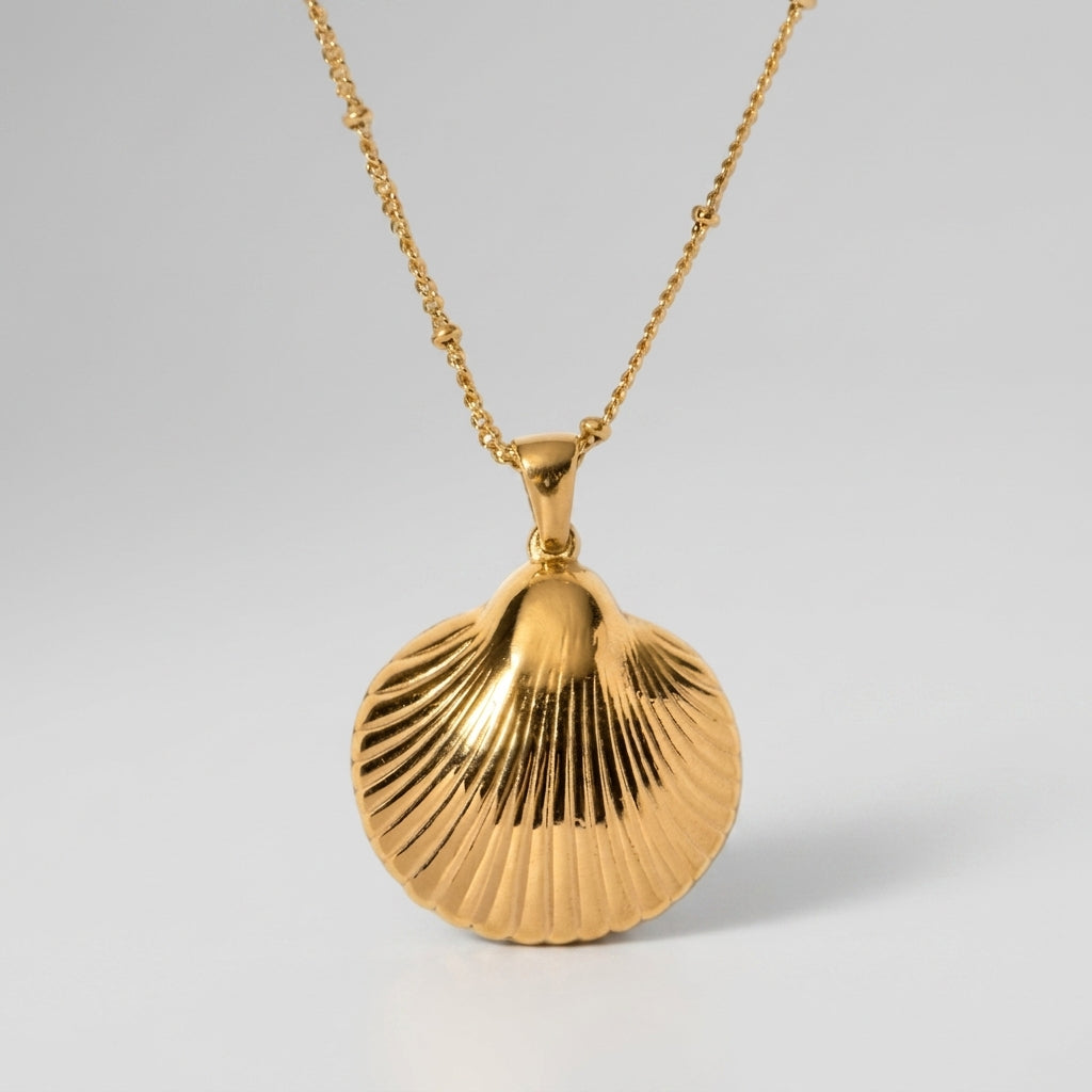 Della Necklace