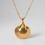Della Necklace