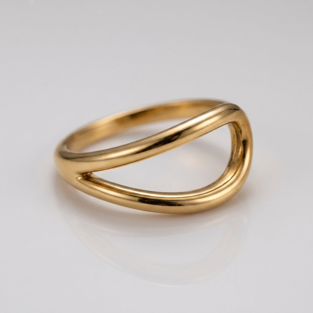 Nia Curve Ring
