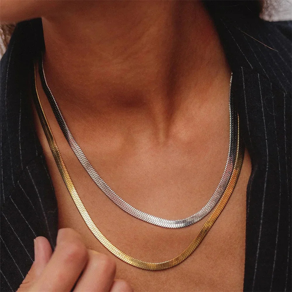 Cordelia Herringbone Necklace