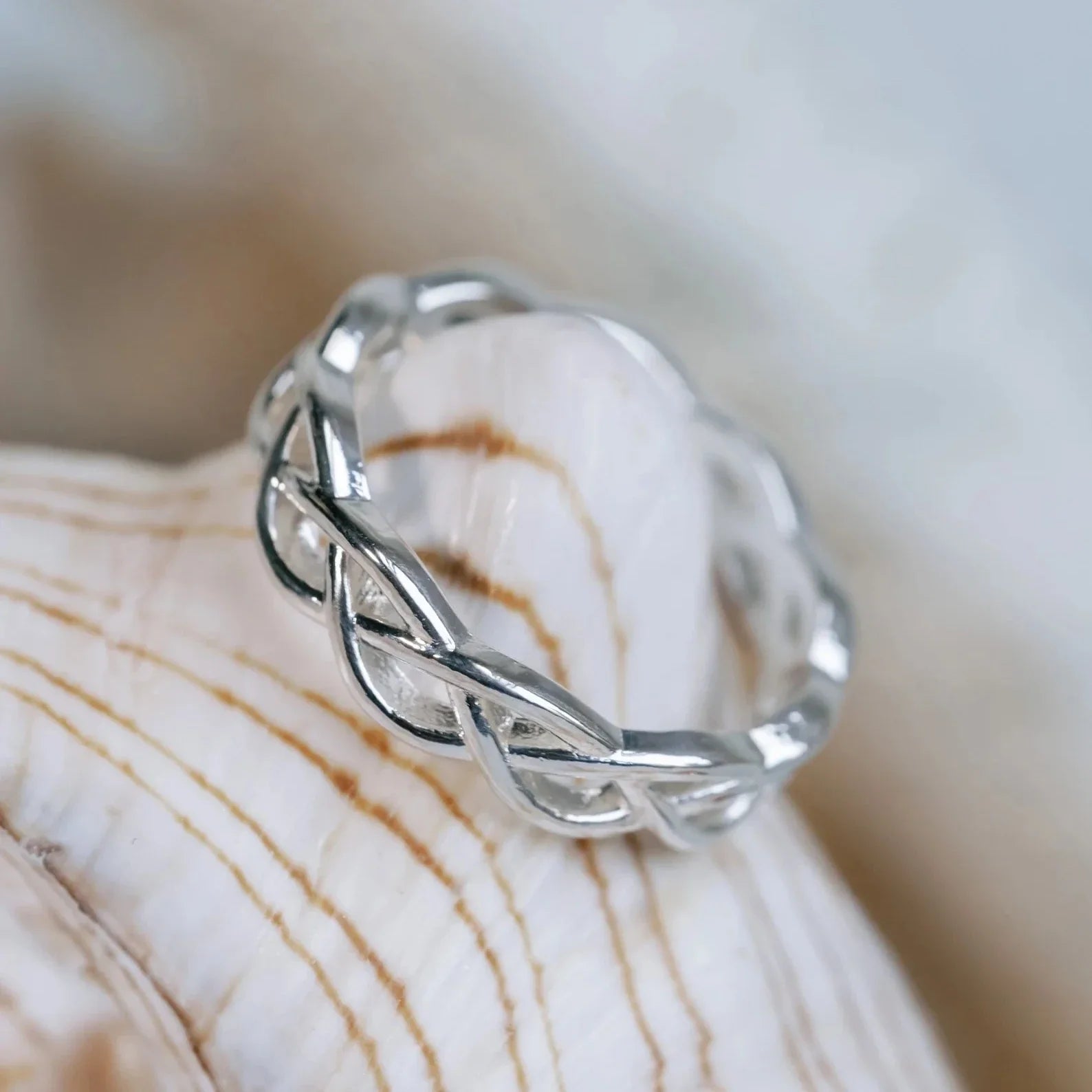 Calla Ring