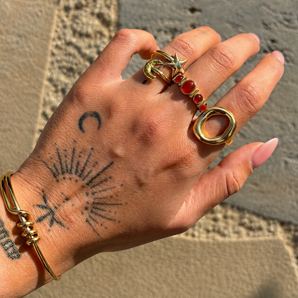 Astrid Ring