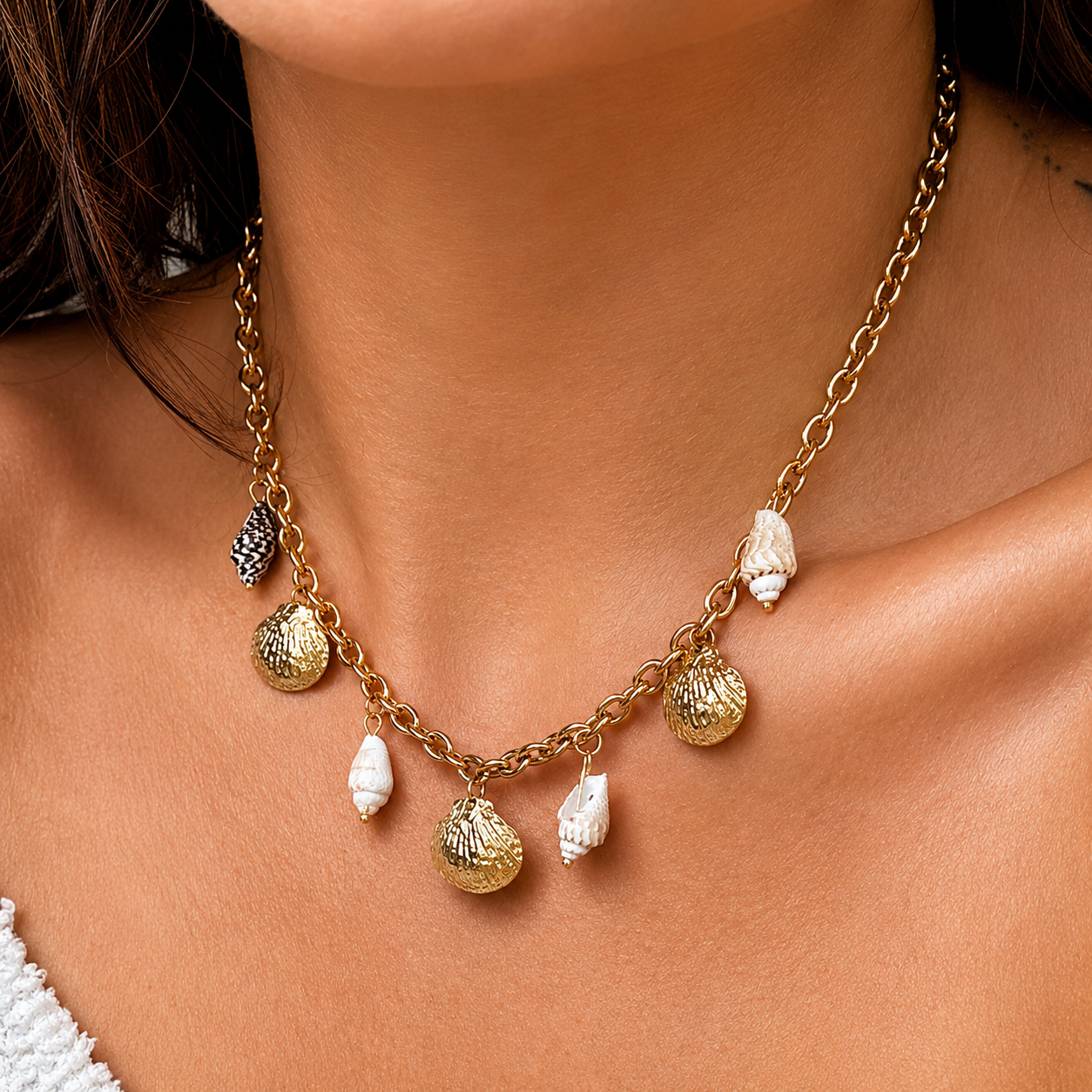 Nacre Necklace