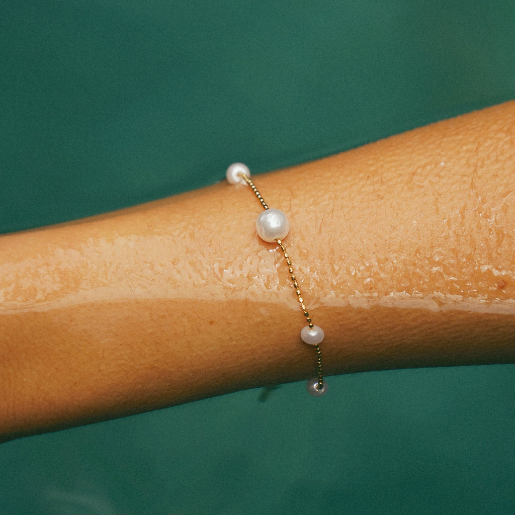 Lumi Pearl Bracelet