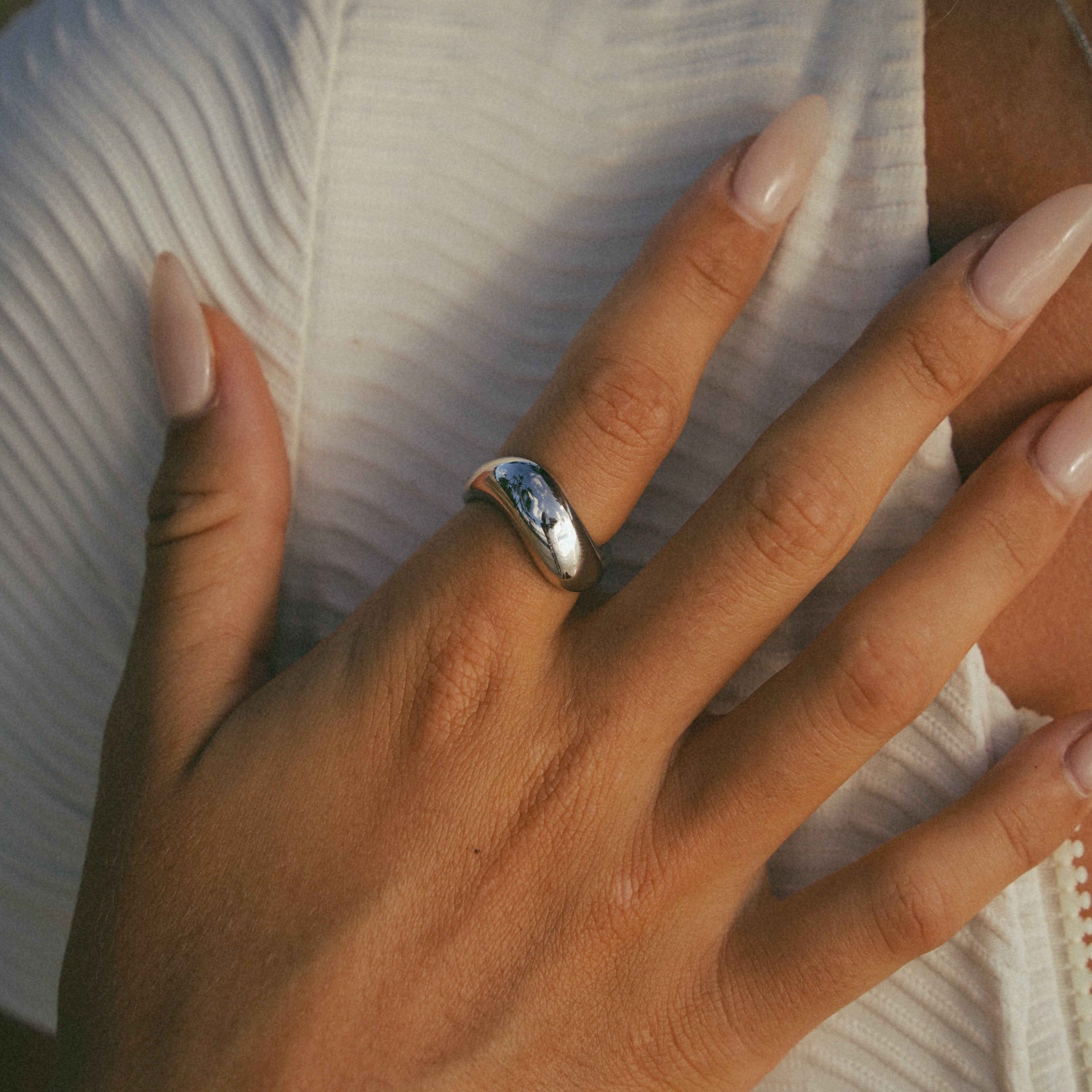 Mona Moon Ring