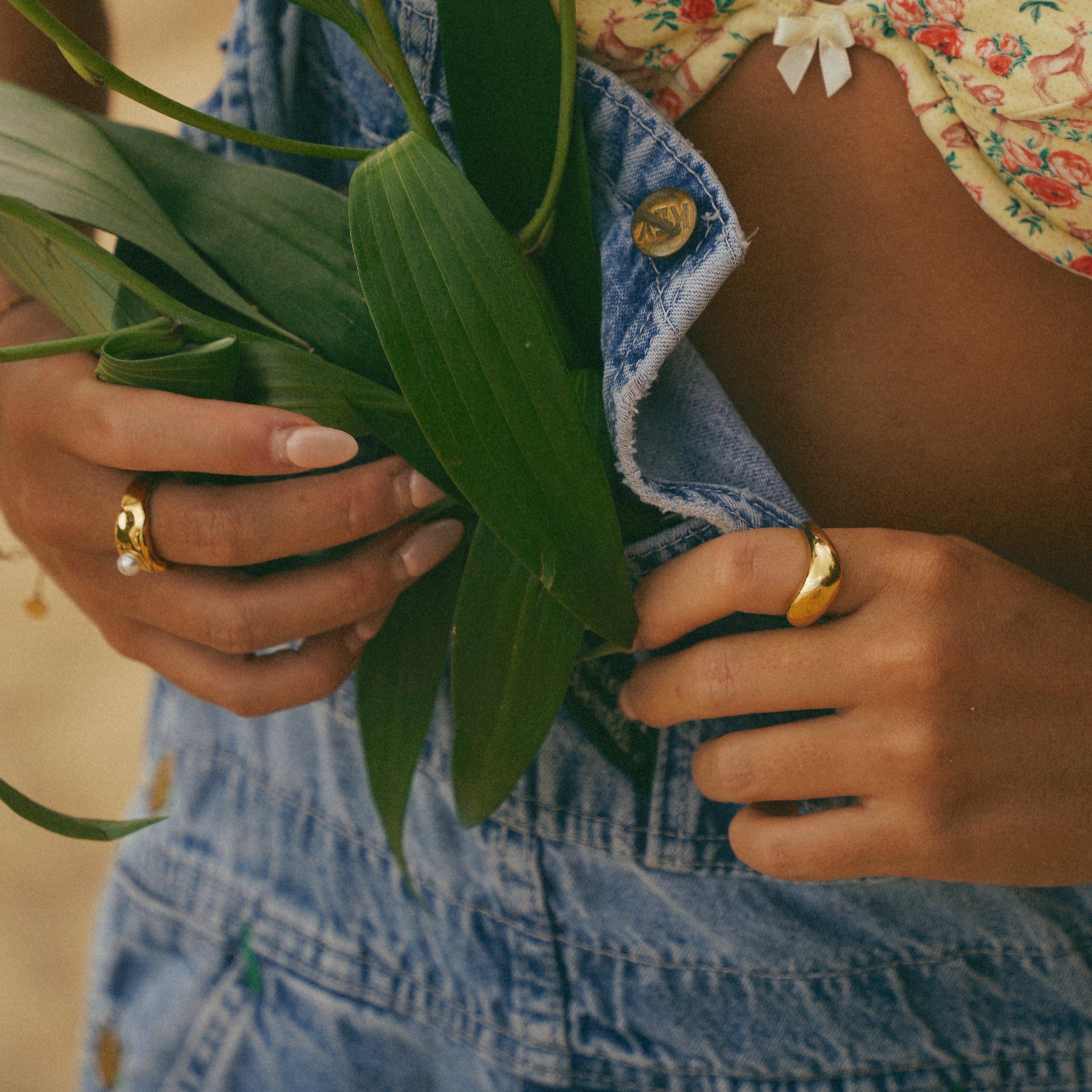 Mona Moon Ring