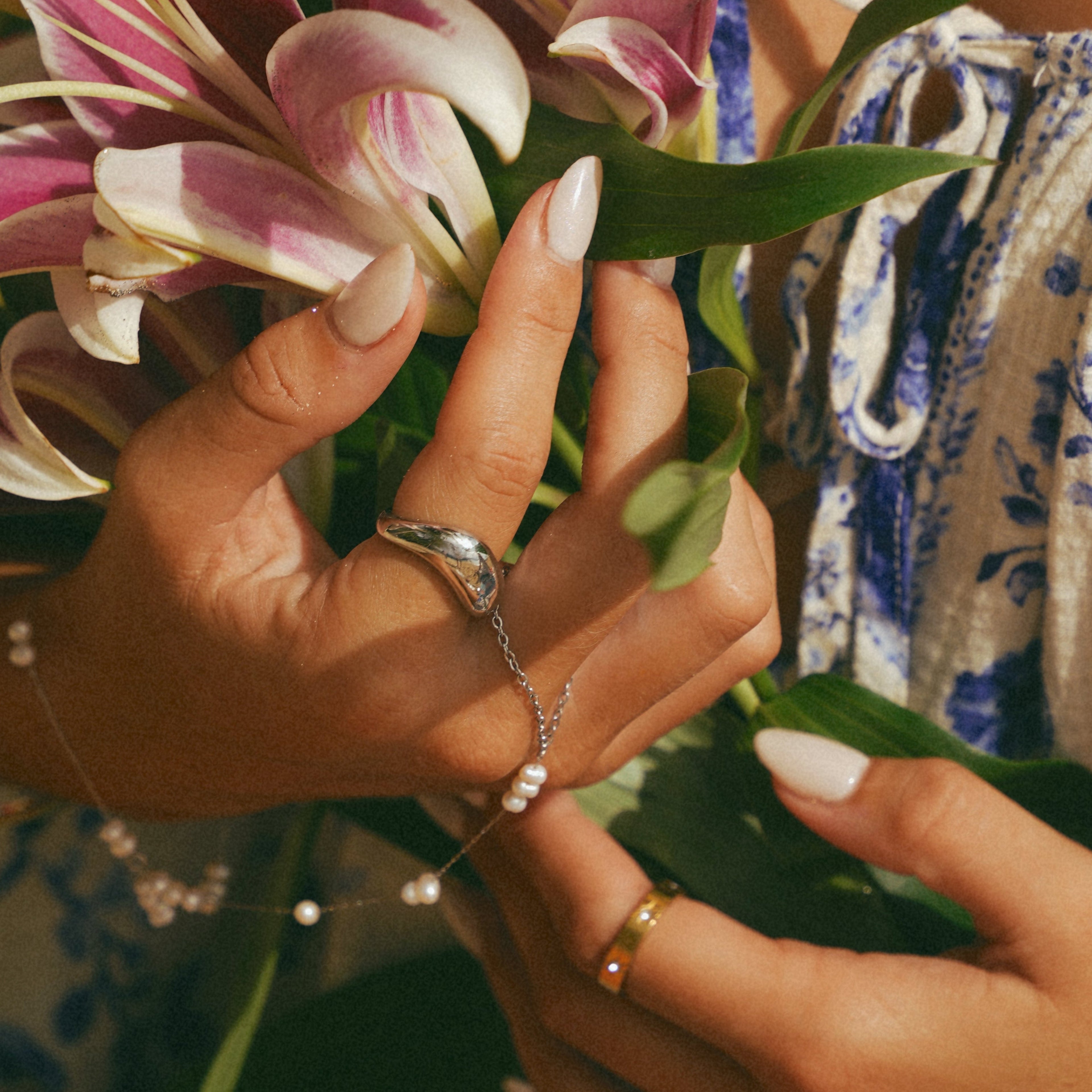 Mona Moon Ring