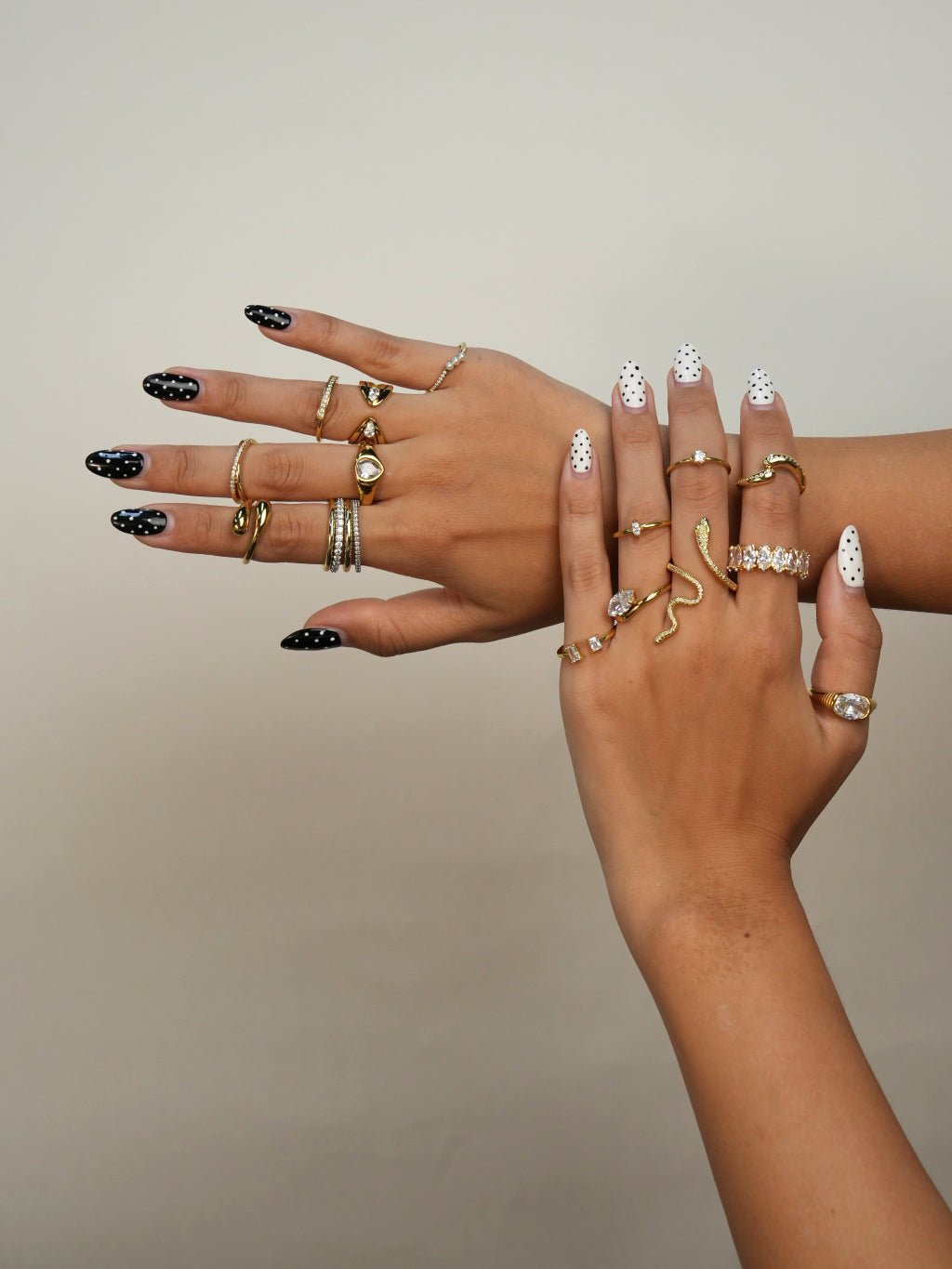 Sparkling Elegant Ring Gold